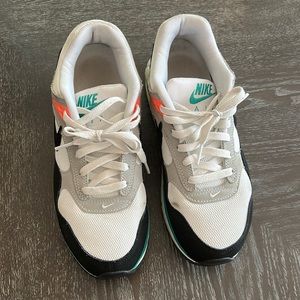 Nike Women’s Air Max Correlate